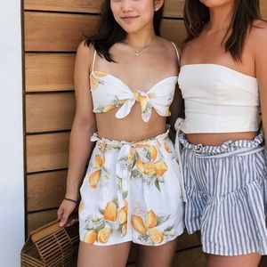 For love and lemons lemonade set